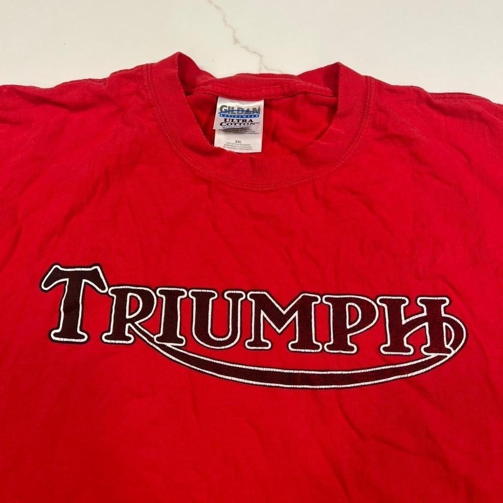 Triumph Motorcycles Mens XXL Red Graphic T-Shirt Vintage Biker Logo Gildan Tee